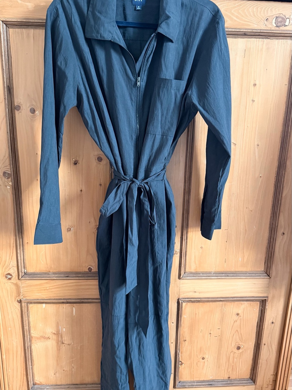 NWOT GAP Black Long Tie-Waist Jumpsuit